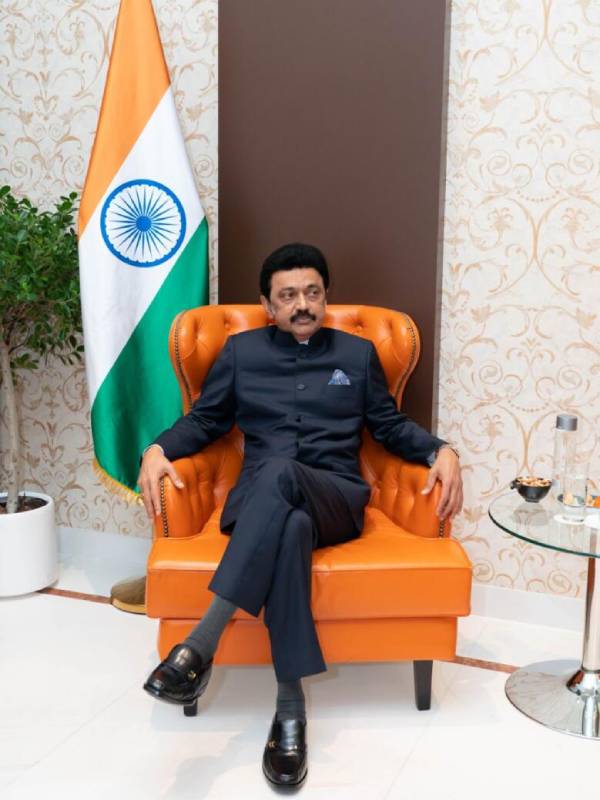 வெளிநாடுவாழ் தமிழர் நலச்சட்டம்