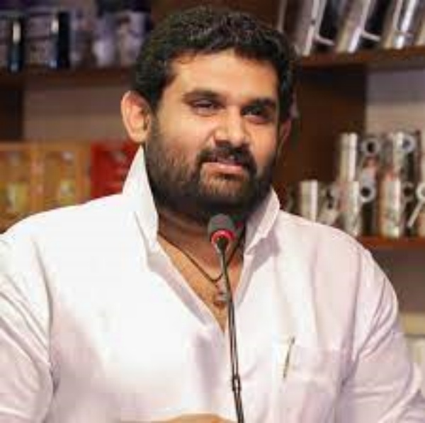 அமர் பிரசாத் ரெட்டி மீது புகார்