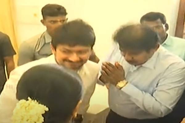 பதவி ஏற்பு பதவி ஏற்பு