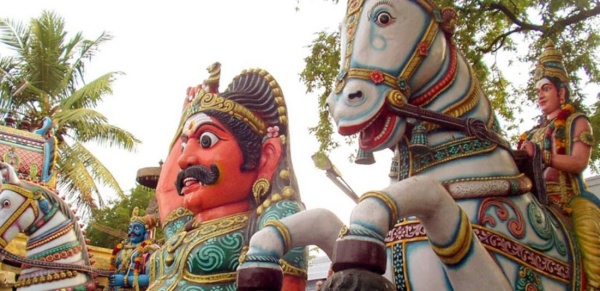 மக்களுக்காக நிலம் தானம் மக்களுக்காக நிலம் தானம்