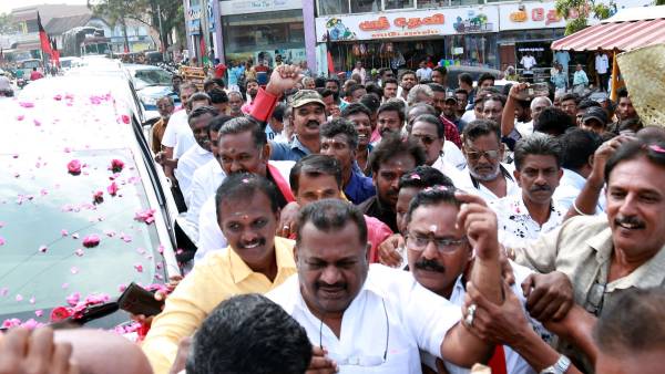 தணிக்கை குழு உறுப்பினர் தணிக்கை குழு உறுப்பினர்