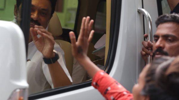 பின்னணி பின்னணி