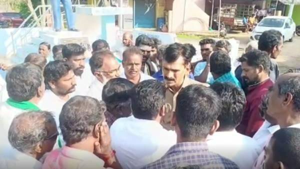 கிராம உரிமை மீட்பு குழுவினர் கிராம உரிமை மீட்பு குழுவினர்