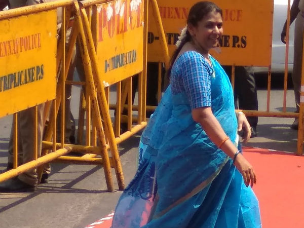 எப்போதுமே பதவியில் இருக்கவேண்டும்