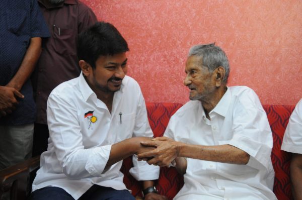 மார்க்சிஸ்ட் கம்யூனிஸ்ட் மார்க்சிஸ்ட் கம்யூனிஸ்ட்