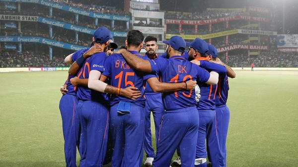 உயர்ஜாதி ஆதிக்கம்