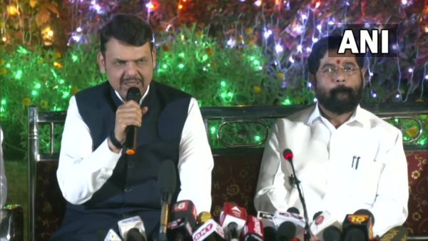 சீண்டிய ஆதித்யா தாக்கரே 