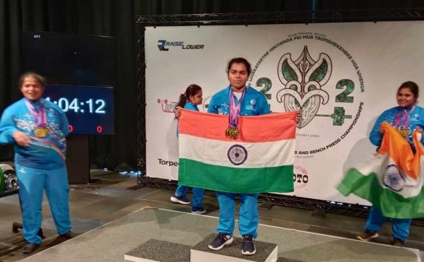 கிராமப்புற மாணவி