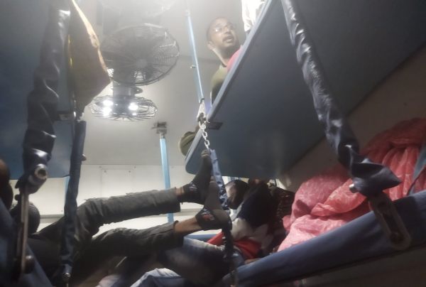  குழந்தைகள் பெண்கள் 