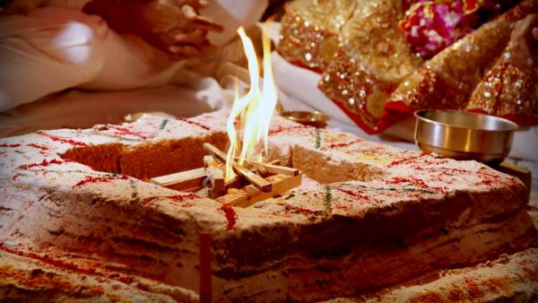 மாறிய தடம் மாறிய தடம்