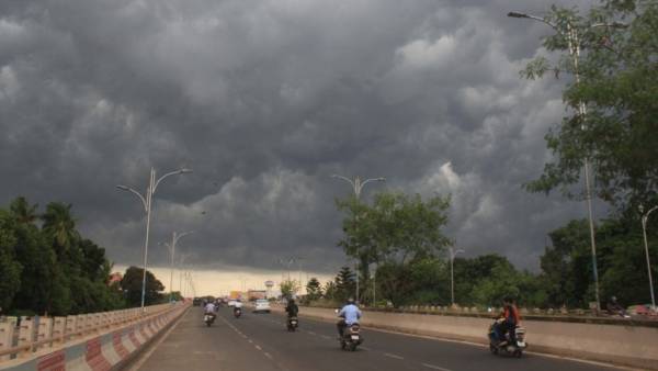 மழையும், வறண்ட வானிலையும் 