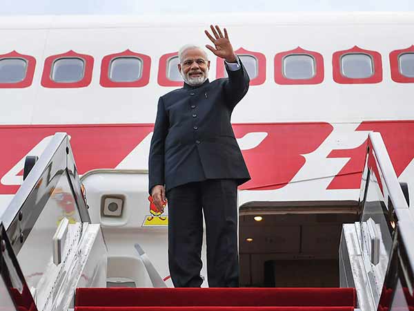 36 நாடுகளுக்கு பயணம்