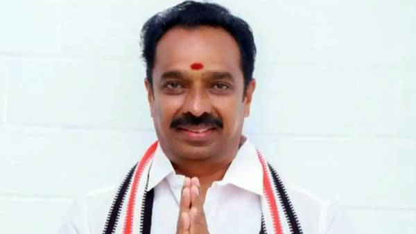 மாஜி கட்டுப்பாட்டில் 