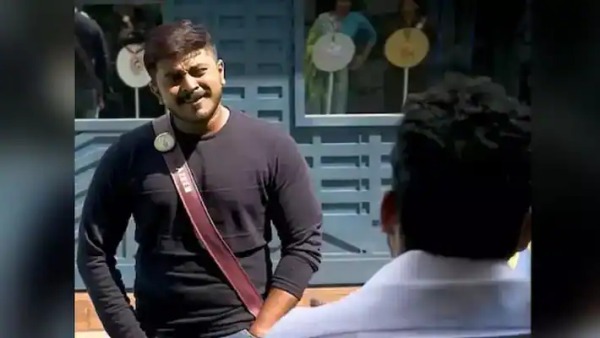 ஆதரவு கொடுக்கும் ரசிகர்கள் 