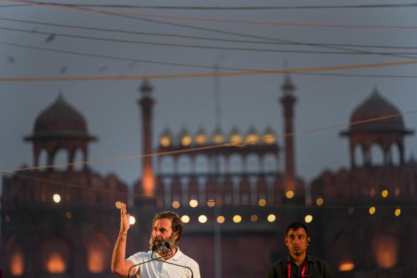 பாதுகாப்பு பாதுகாப்பு