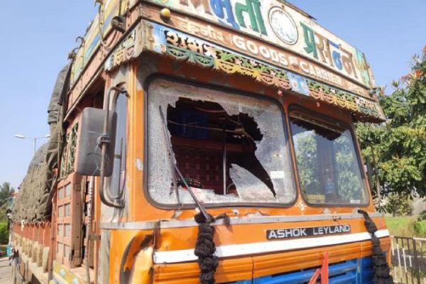 அமைச்சர்கள் வர எதிர்ப்பு 