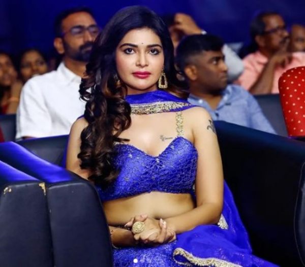 பட்டுப்புடவை 