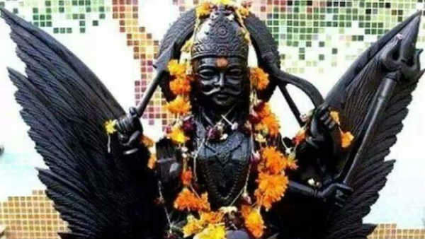 சனி பகவான் யோகம் 