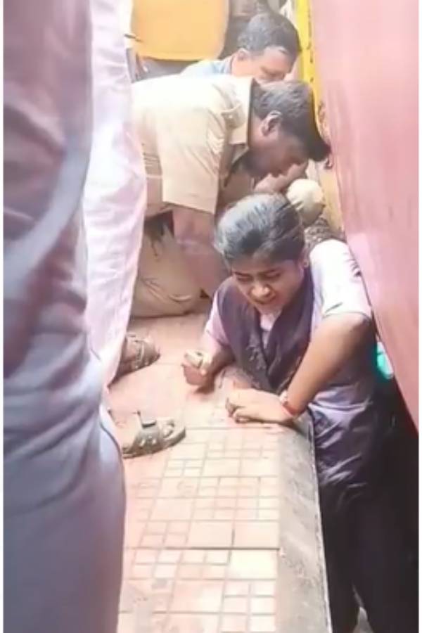 வலியால் கதறி அழுத மாணவி