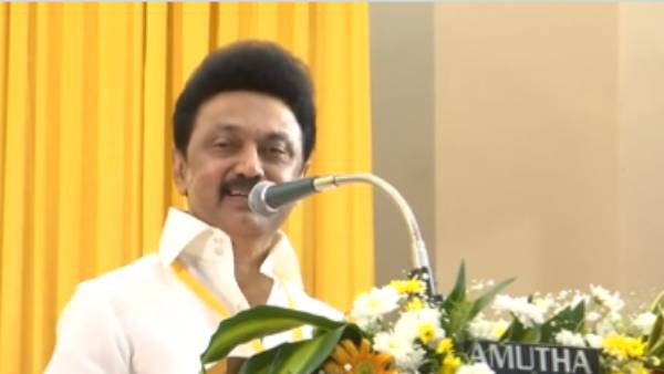 பாராட்டினார்