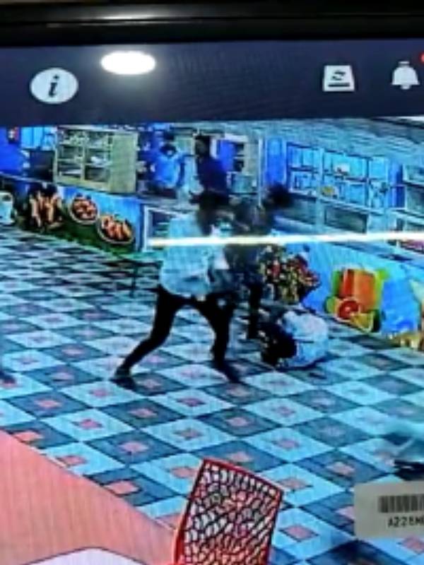 கொலைவெறி தாக்குதல்