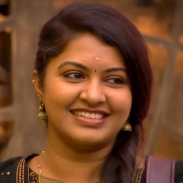 முதல் வேலை