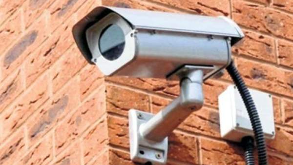 சிசிடிவி கேமரா காட்சிகளையும்.. சிசிடிவி கேமரா காட்சிகளையும்..