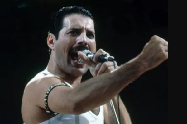 மறைத்த மெர்குரி 