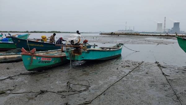 பல்வேறு பகுதிகளில் கனமழை பல்வேறு பகுதிகளில் கனமழை