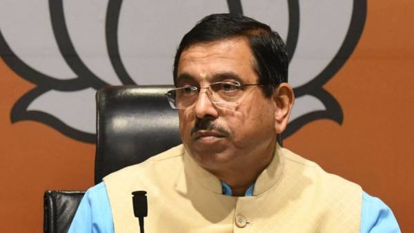  ஈபிஎஸ் அணி செய்த குழப்பம்