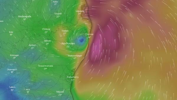 அதிதீவிர புயல் 