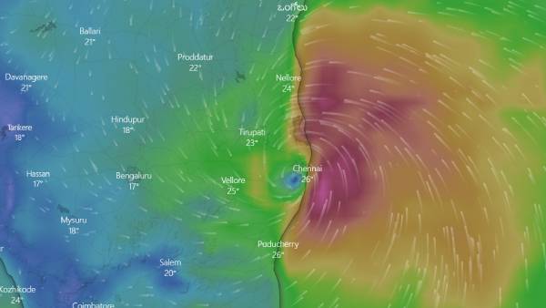 கரையை கடந்தது 