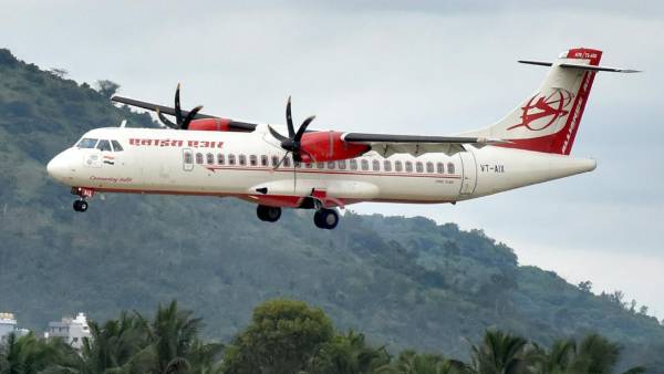 மீண்டும் விமான சேவை தொடக்கம் 