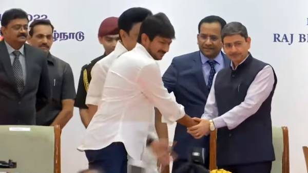 அமைச்சராக உதயநிதி 