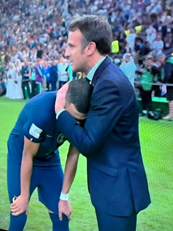 எம்பாமே எம்பாமே