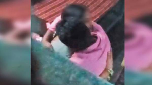  டீச்சர் லீலை