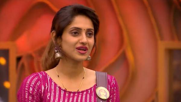 ஆயிஷாவின் குற்றச்சாட்டு ஆயிஷாவின் குற்றச்சாட்டு