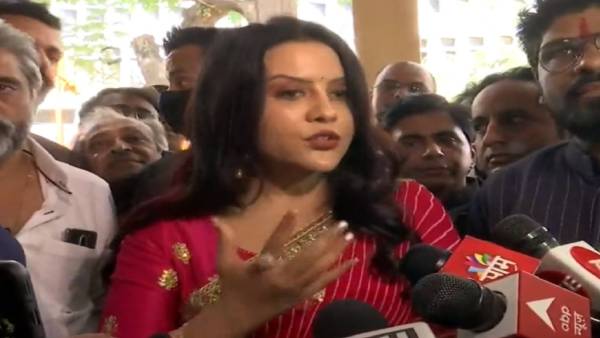 தேசத்தந்தை மோடி 