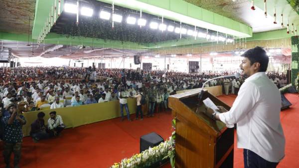 உதயநிதி ஸ்டாலின் உதயநிதி ஸ்டாலின்