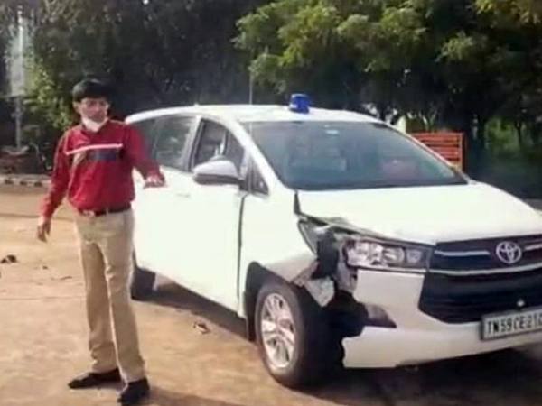 சுற்றுலா வாகனம் 