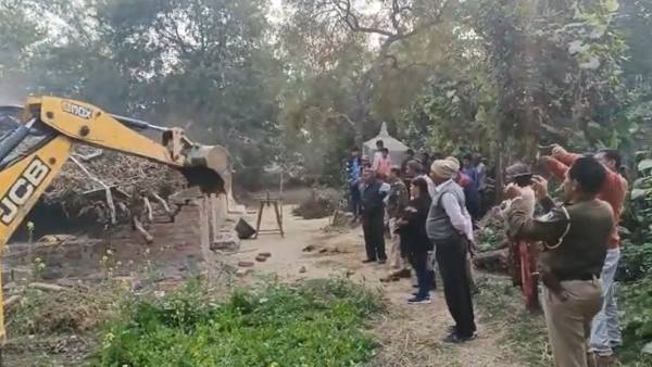  புல்டோசர் அட்டாக்