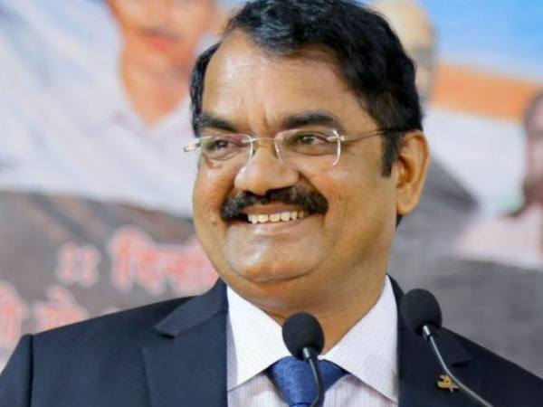 முகவரியை மறைத்து வாழ்வது முகவரியை மறைத்து வாழ்வது