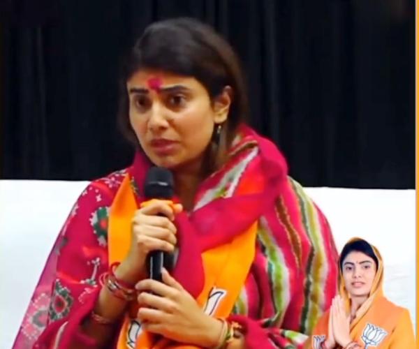 ஆர்.எஸ்.எஸ். பற்றி பேசிய ரிவாபா 