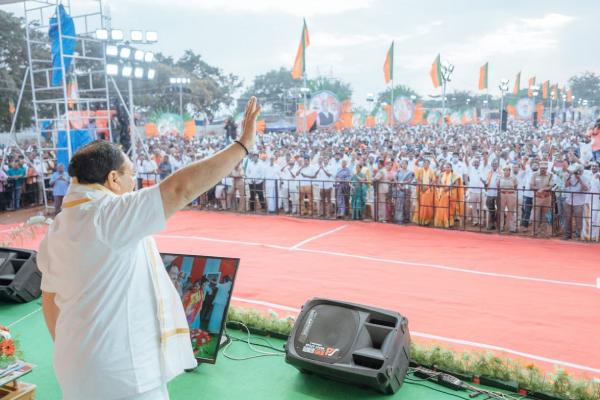 காரைக்குடி வந்த நட்டா 