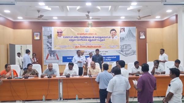 அதிகாரிகளுக்கு எச்சரிக்கை அதிகாரிகளுக்கு எச்சரிக்கை