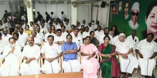 ஓபிஎஸ்ஸை சேர்க்கக்கூடாது
