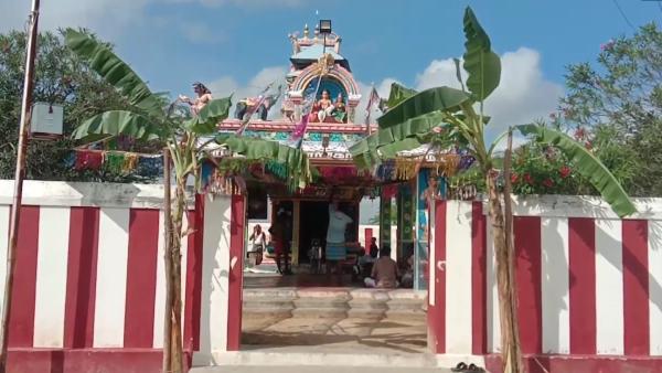 கோவிலில் வழிபாடு 