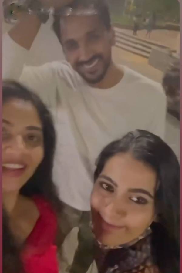 போன் கூட பண்ணவில்லை போன் கூட பண்ணவில்லை