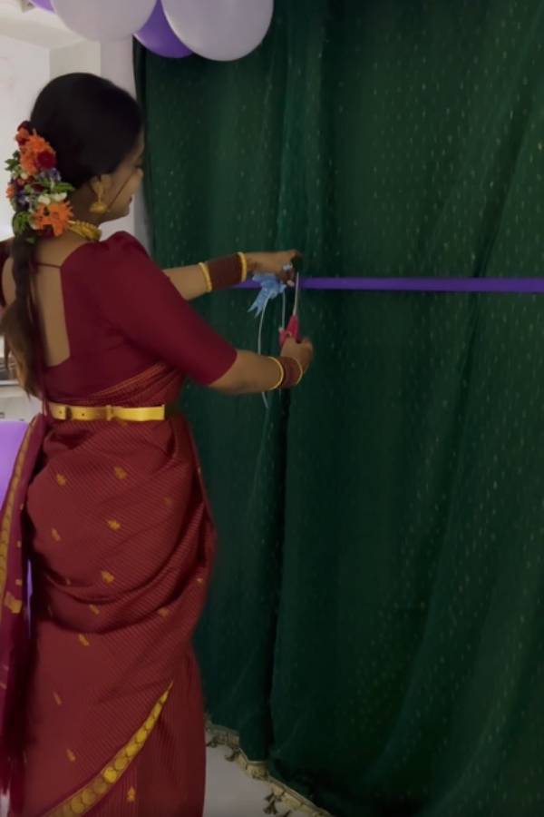 ஜீ தமிழ் சீரியலில் அறிமுகம் ஜீ தமிழ் சீரியலில் அறிமுகம்