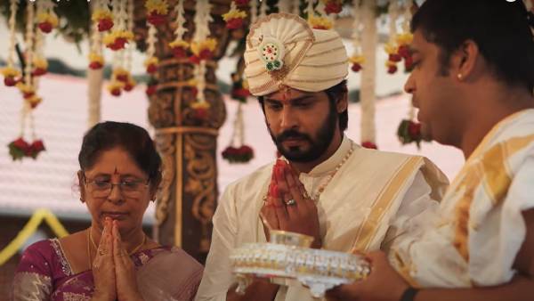 ஜீ தமிழில் அறிமுகம்